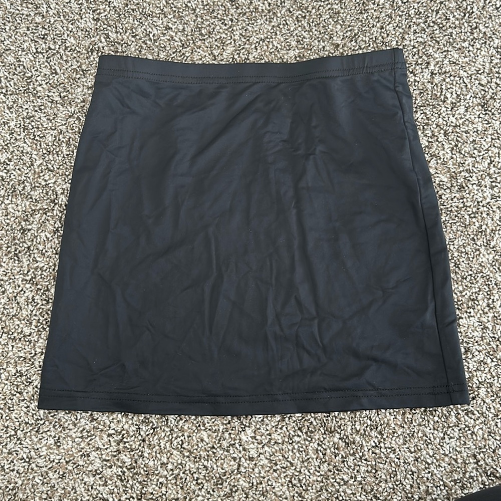 SHEIN Women’s Black Slinky Skirt - Size XS